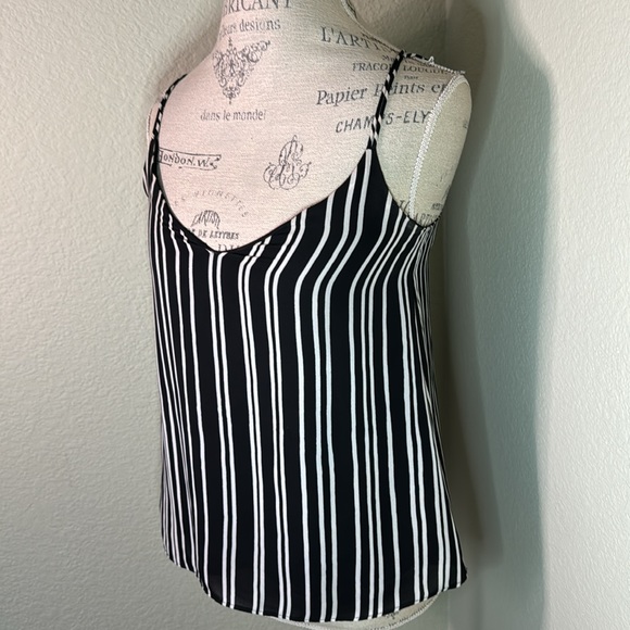 H&M Striped Black and White Top - Picture 3 of 6